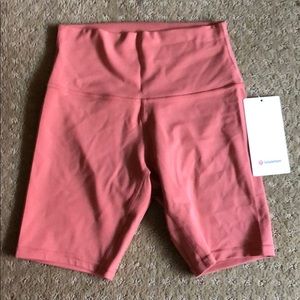 NWT lululemon align 8”